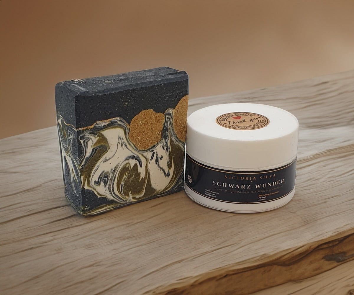 Luxury Black Gift Set – Aktivkohle Seife & Schwarz Wunder Balsam – Handmade Swiss Naturkosmetik Schweiz